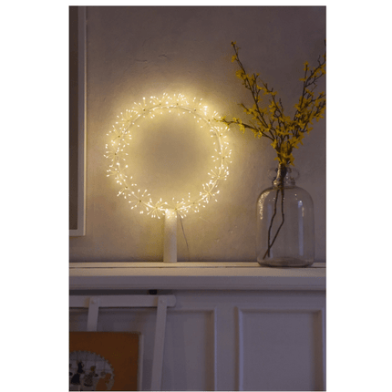 Starburst Wreath (35cm - White) at Napev GH