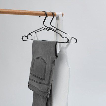 Brabantia Aluminium Clothes Hanger | Pack of 4/black at napev GH