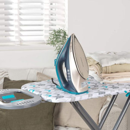Beldray Duo Glide Steam Iron at Napev GH