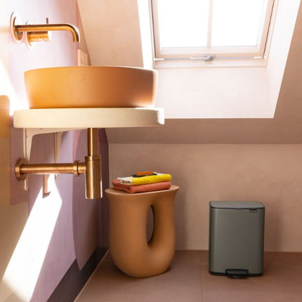 Brabantia Bo Pedal Bin, 12L Platinum at Napev GH