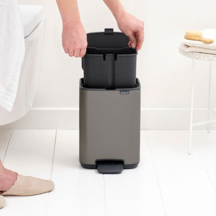 Brabantia Bo Pedal Bin, 4L - Platinum at Napev GH