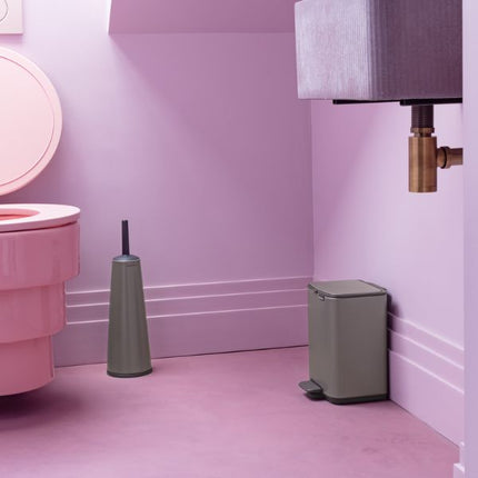 Brabantia Bo Pedal Bin, 4L - Platinum at Napev GH