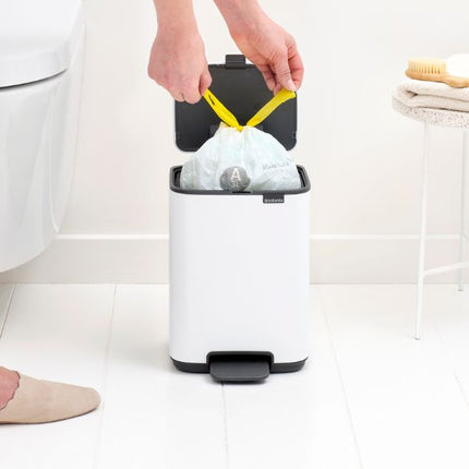 Brabantia Bo Pedal Bin, 4L - White at Napev GH