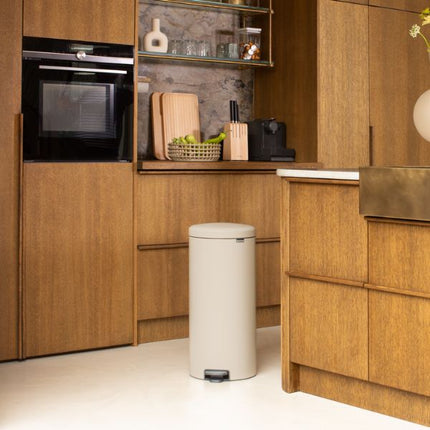 Brabantia NewIcon Pedal Bin, 30L at Napev GH