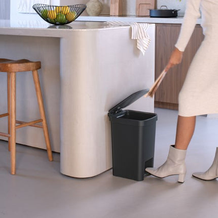 Brabantia StepUp Pedal Bin 16L at Napev GH