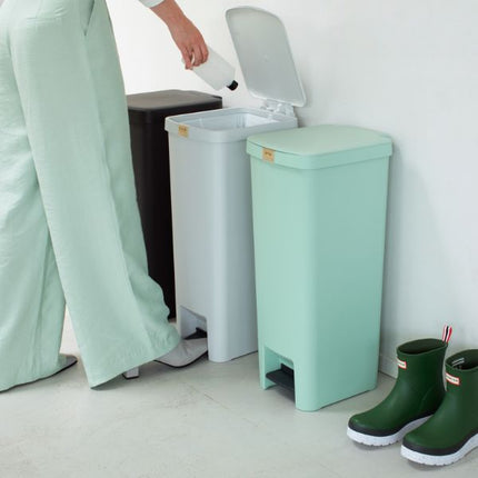 Brabantia StepUp Pedal Bin 40L at Napev GH