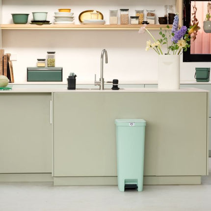 Brabantia StepUp Pedal Bin 40L at Napev GH