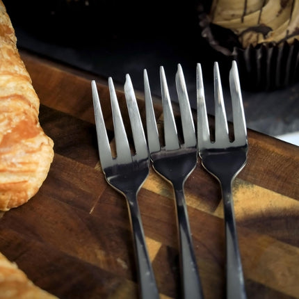 Grunwerg Windsor 18/0 Pastry Forks | Pack of 4 at Napev GH