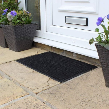 JVL Black Rubber Condor Astro Turf Effect Doormat 40x60cm at Napev GH