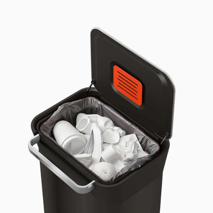 JosephJoseph Titan 30L Black Trash Compactor at Napev GH