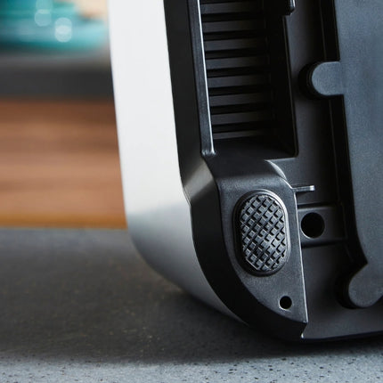 Close-up of the textured non-slip foot and underside detail on the Morphy Richards blender base.