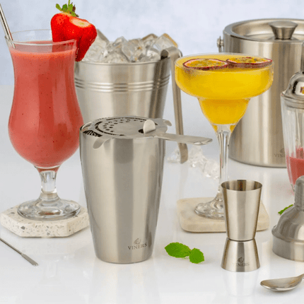 Viners Barware Silver Cocktail Shaker 500ml | Napev