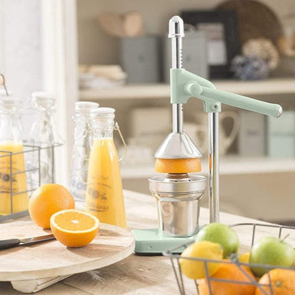 Reload to view Kitchen Craft Living Nostalgia Deluxe Juicer